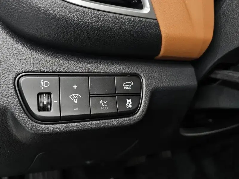 2024 Kia Seltos с пробегом 9 906 км