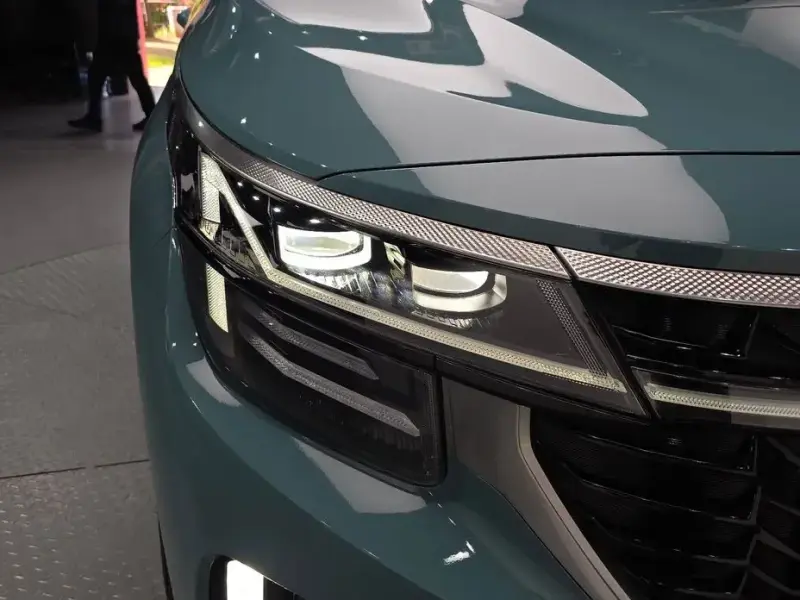 2023 Kia Seltos с пробегом 10 431 км