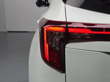 2024 Kia Seltos с пробегом 9 906 км