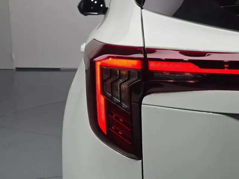 2024 Kia Seltos с пробегом 9 906 км