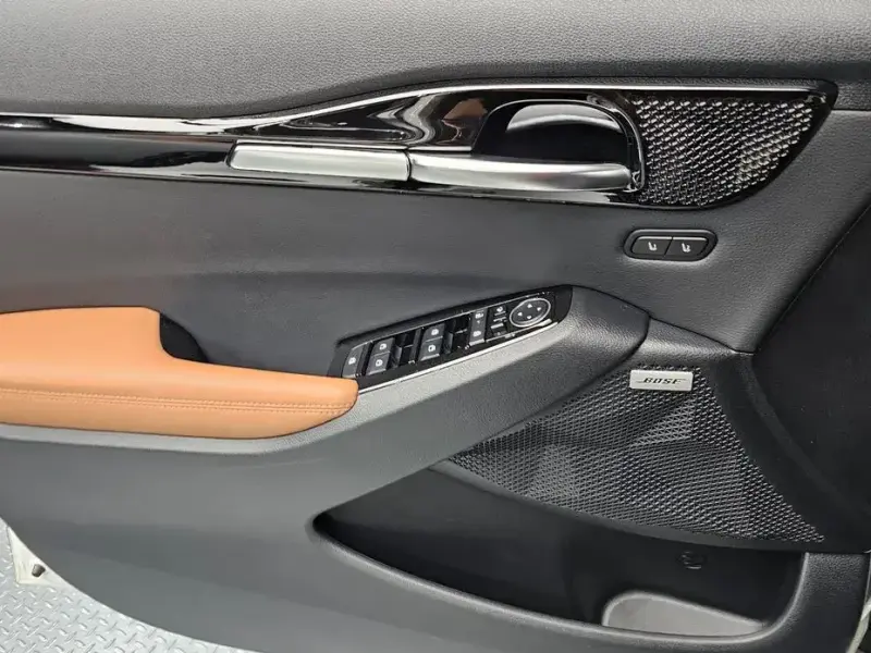 2024 Kia Seltos с пробегом 9 906 км