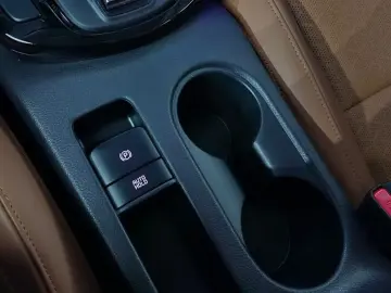 2024 Kia Seltos с пробегом 9 906 км