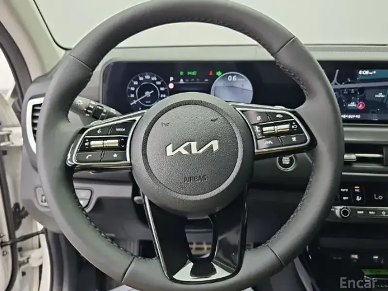 2024 Kia Seltos с пробегом 32 800 км