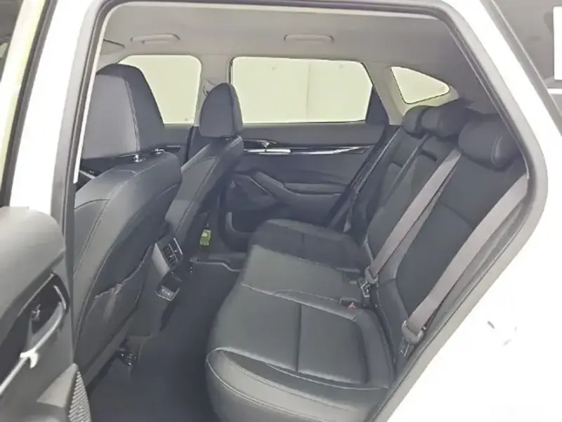 2024 Kia Seltos с пробегом 32 800 км