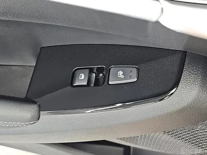 2024 Kia Seltos с пробегом 32 800 км