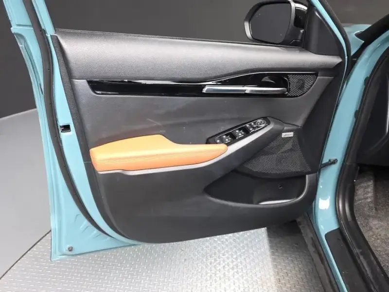2025 Kia Seltos с пробегом 19 212 км