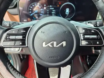 2024 Kia Seltos с пробегом 17 162 км