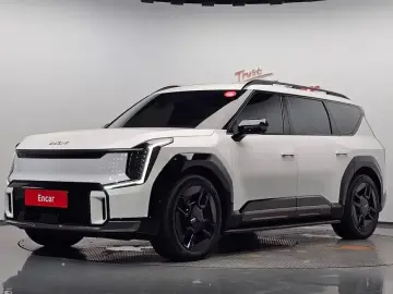 2023 Kia EV9 с пробегом 13 196 км