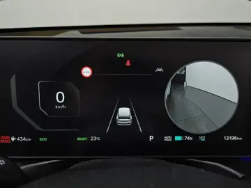 2023 Kia EV9 с пробегом 13 196 км