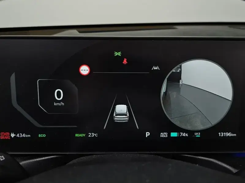 2023 Kia EV9 с пробегом 13 196 км