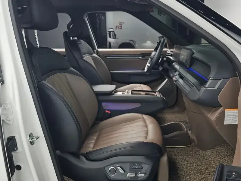 2023 Kia EV9 с пробегом 13 196 км
