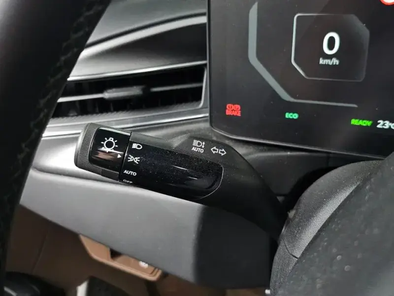 2023 Kia EV9 с пробегом 13 196 км