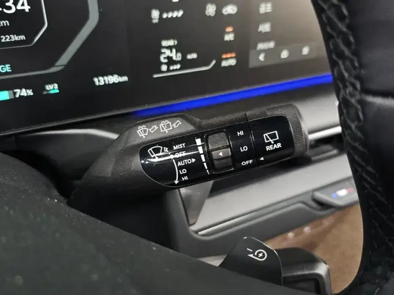 2023 Kia EV9 с пробегом 13 196 км