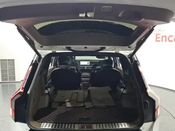 2023 Kia EV9 с пробегом 13 196 км