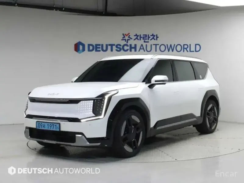 2023 Kia EV9 с пробегом 64 000 км