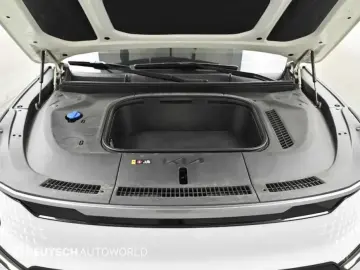 2023 Kia EV9 с пробегом 64 000 км