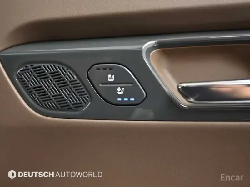 2023 Kia EV9 с пробегом 64 000 км