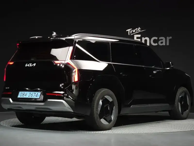 2023 Kia EV9 с пробегом 84 951 км
