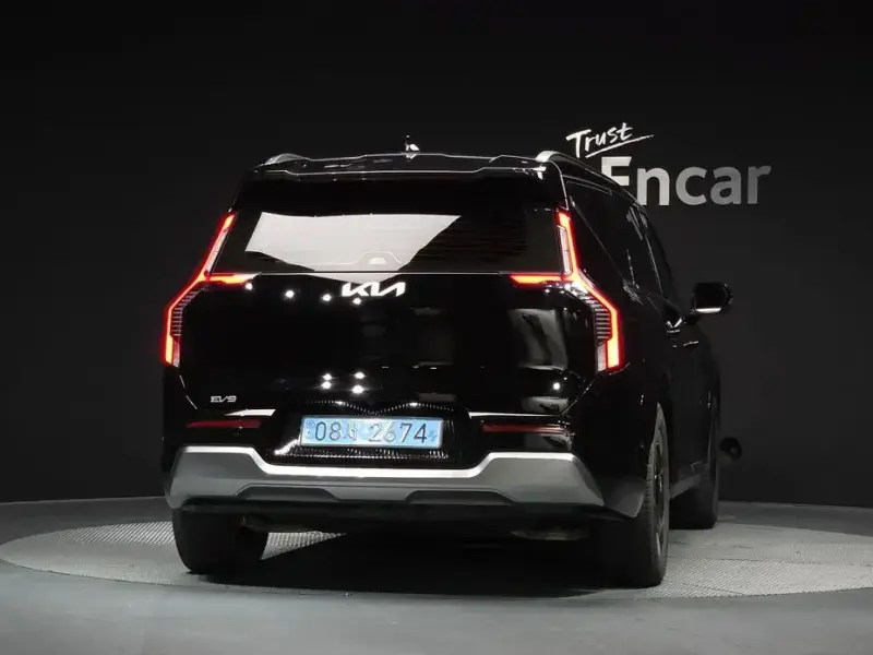 2023 Kia EV9 с пробегом 84 951 км