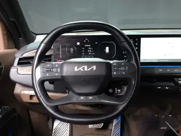 2023 Kia EV9 с пробегом 84 951 км
