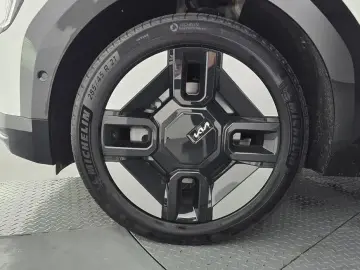 2025 Kia EV9 с пробегом 18 428 км