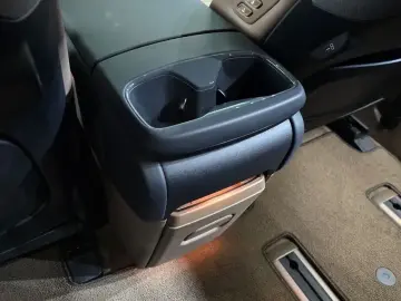 2025 Kia EV9 с пробегом 18 428 км