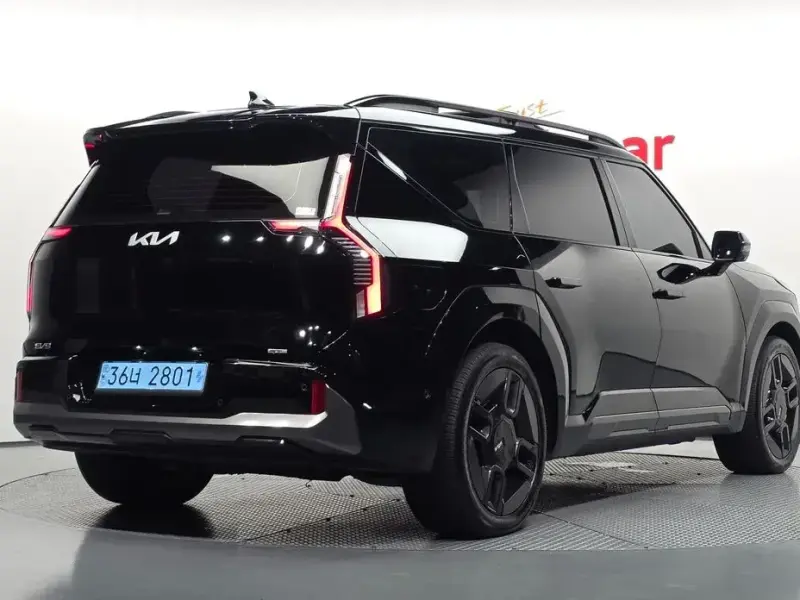 2023 Kia EV9 с пробегом 92 624 км
