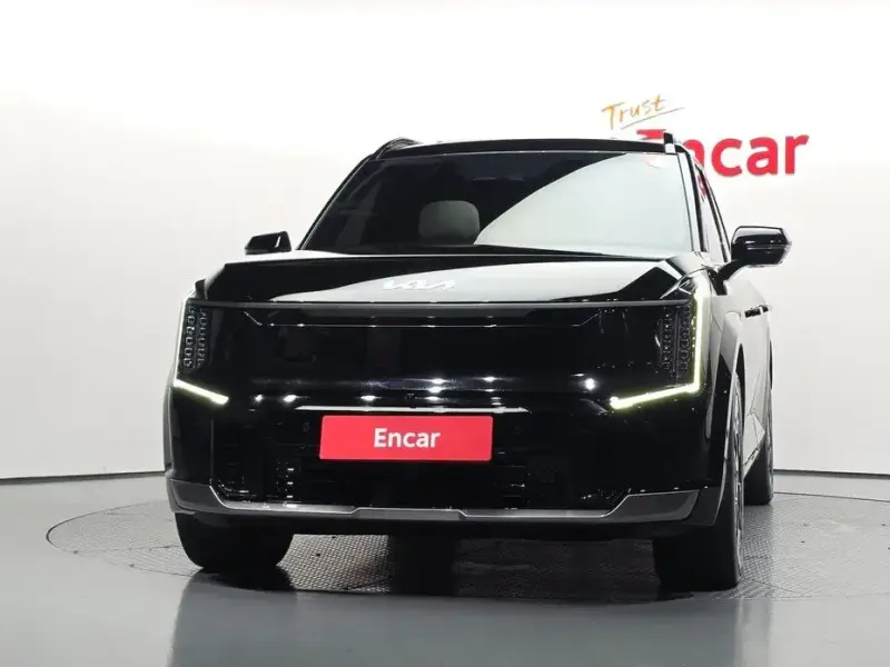 2023 Kia EV9 с пробегом 92 624 км