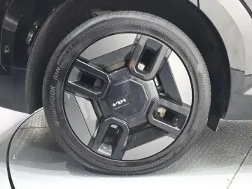 2023 Kia EV9 с пробегом 92 624 км
