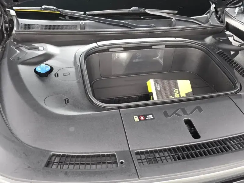 2023 Kia EV9 с пробегом 92 624 км