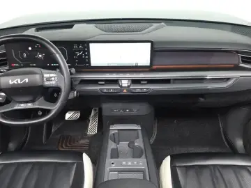 2023 Kia EV9 с пробегом 92 624 км