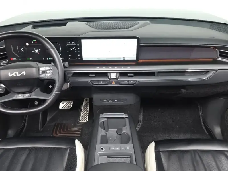 2023 Kia EV9 с пробегом 92 624 км