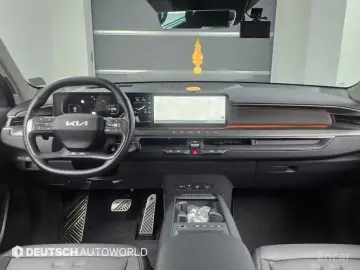 2023 Kia EV9 с пробегом 64 933 км