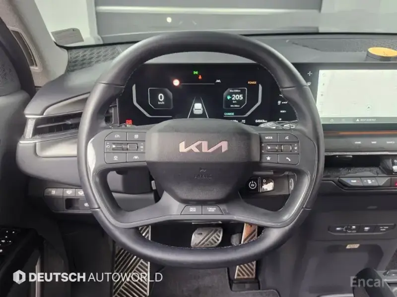 2023 Kia EV9 с пробегом 64 933 км