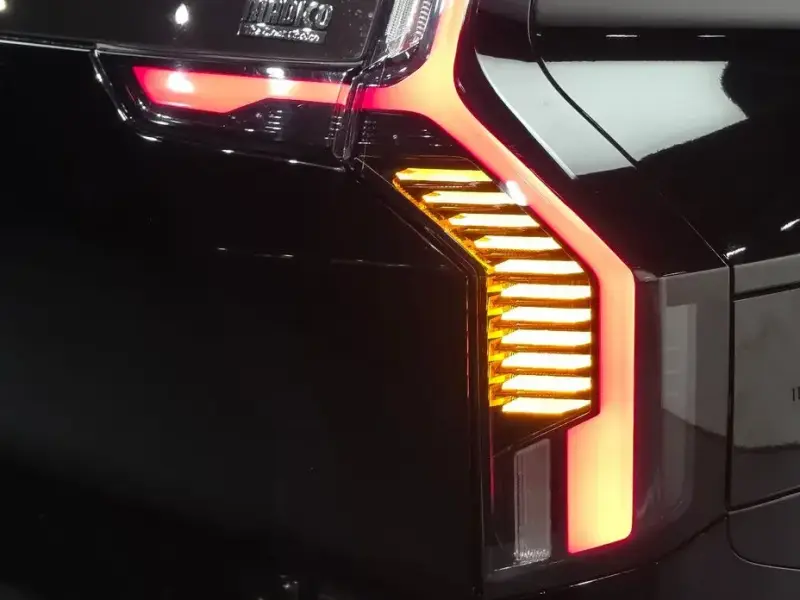 2023 Kia EV9 с пробегом 92 624 км