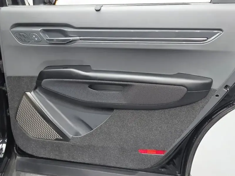 2023 Kia EV9 с пробегом 92 624 км