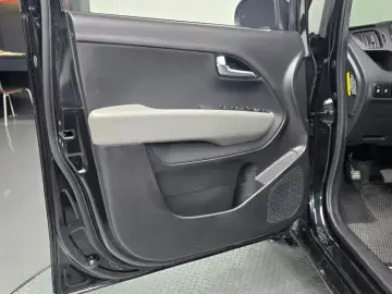 2023 Kia Ray с пробегом 33 488 км