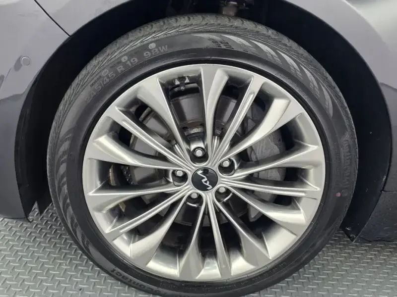 2023 Kia K9 с пробегом 95 168 км