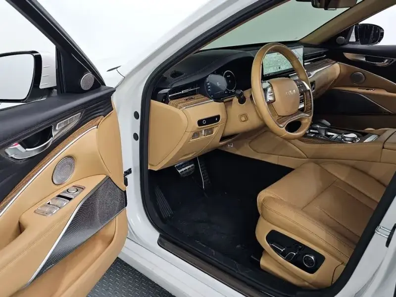 2023 Kia K9 с пробегом 22 614 км