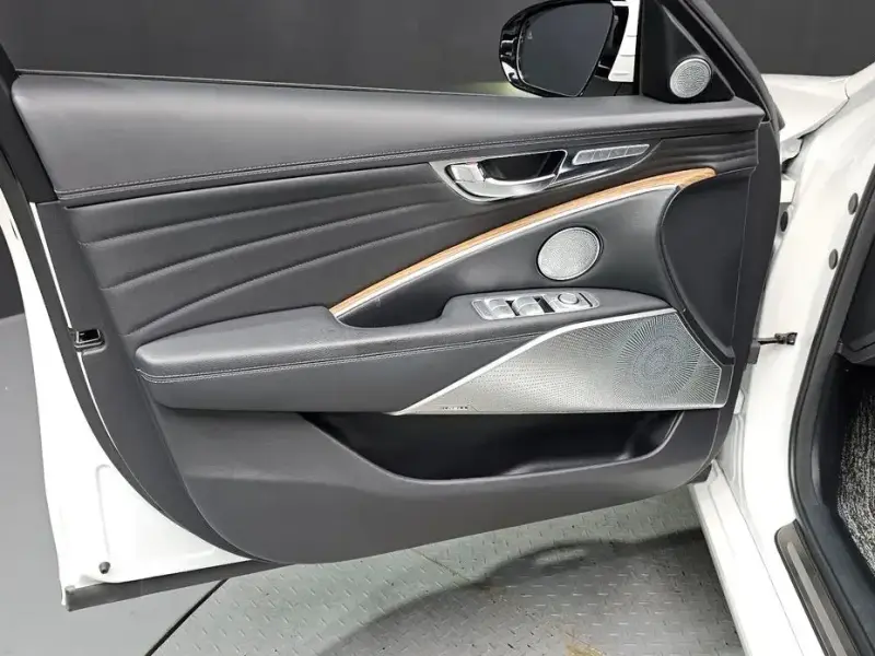 2021 Kia K9 с пробегом 65 267 км