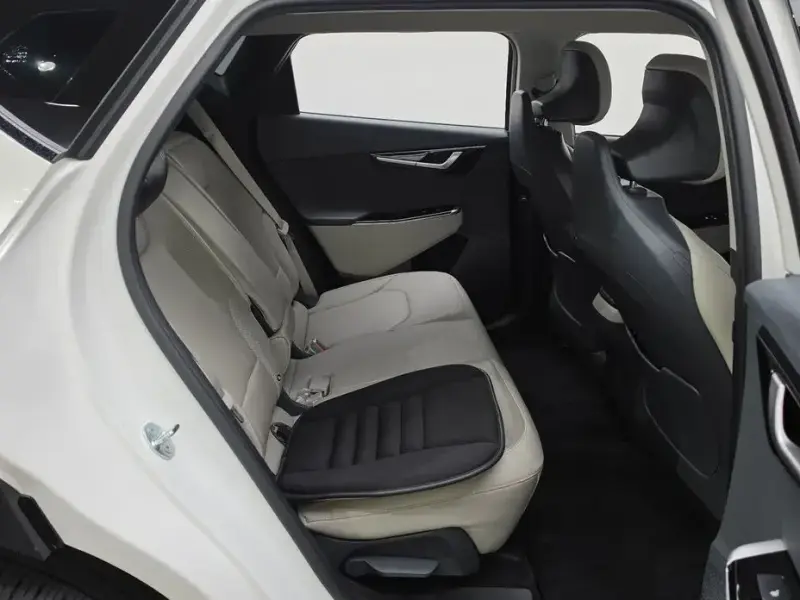 2023 Kia EV6 с пробегом 82 011 км