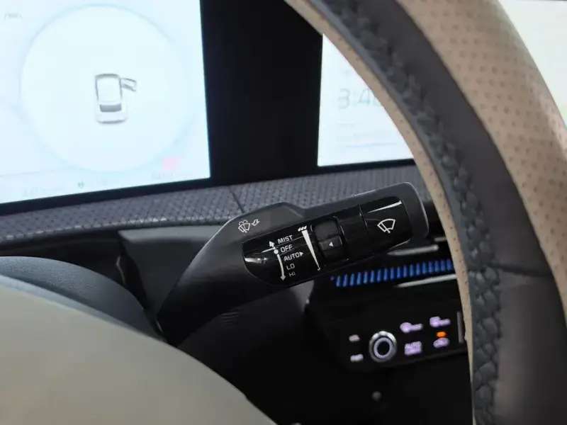 2023 Kia EV6 с пробегом 82 011 км