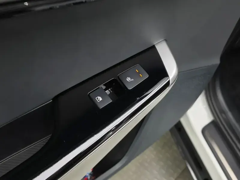 2023 Kia EV6 с пробегом 82 011 км