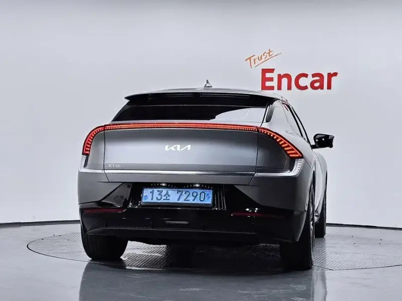 2023 Kia EV6 с пробегом 39 559 км