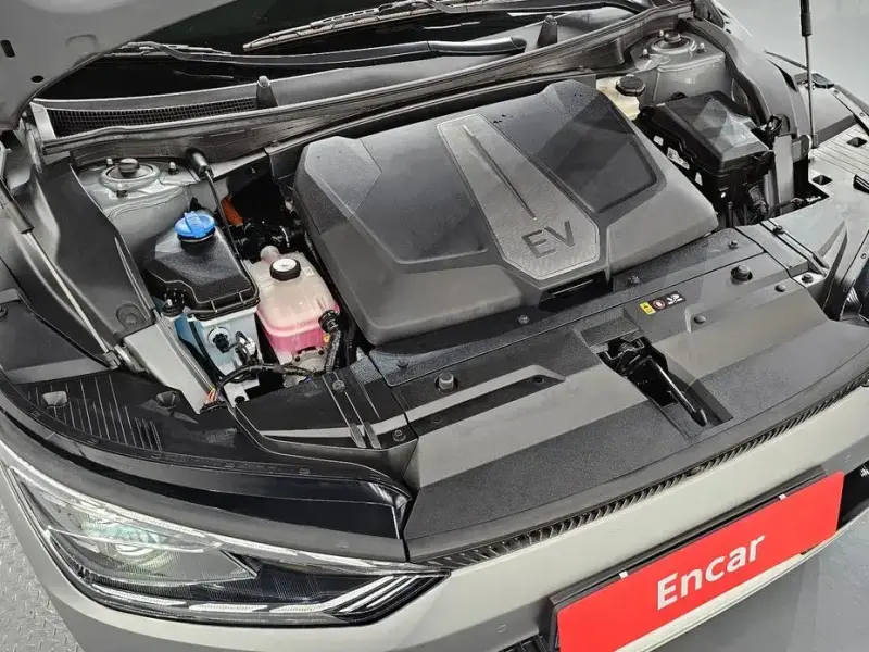 2023 Kia EV6 с пробегом 39 559 км