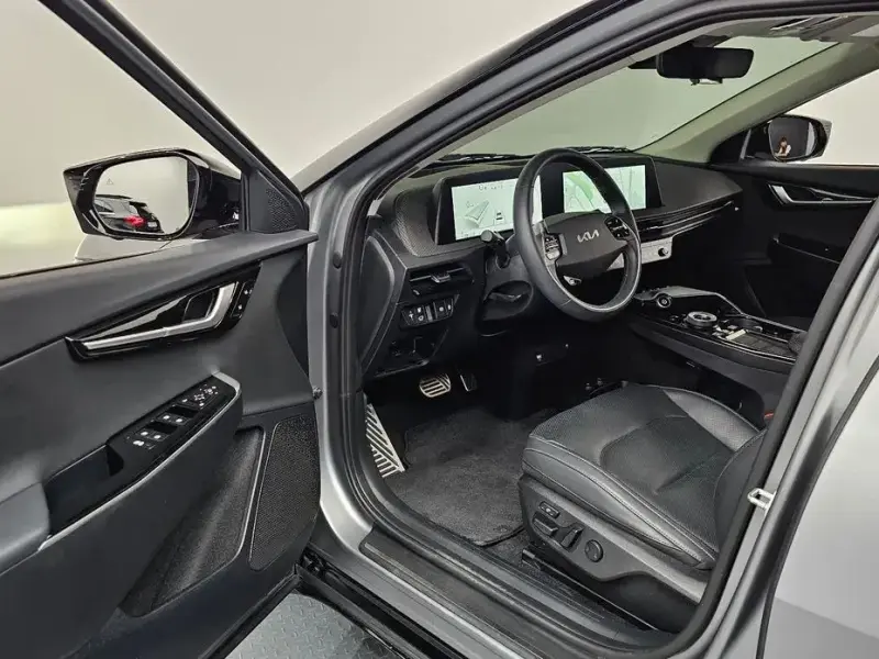 2023 Kia EV6 с пробегом 39 559 км