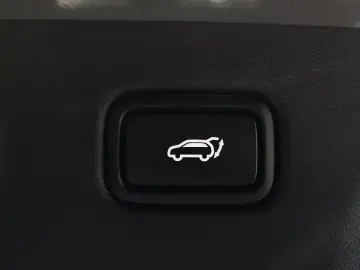 2023 Kia EV6 с пробегом 39 559 км