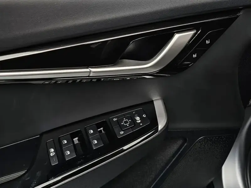 2023 Kia EV6 с пробегом 39 559 км