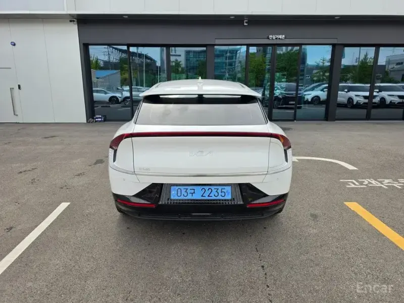 2022 Kia EV6 с пробегом 95 952 км