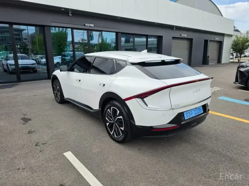 2022 Kia EV6 с пробегом 95 952 км